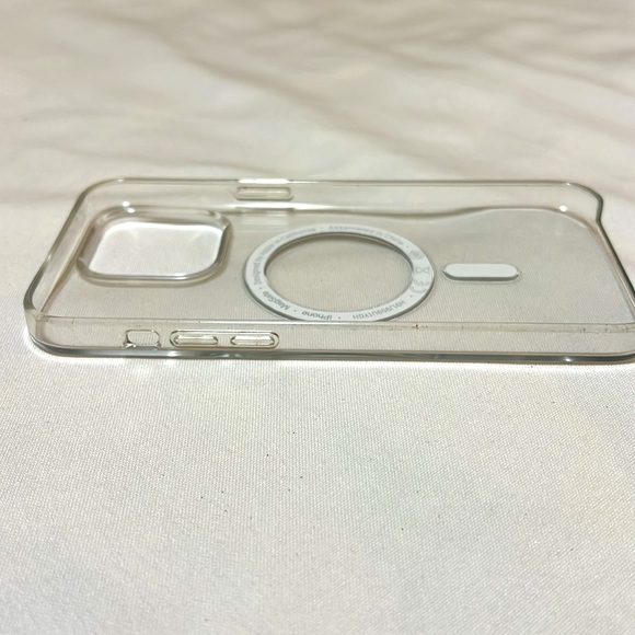 MagSafe Compatible Clear Protective Phone Case, IPhone 14 Pro, NWOT - Picture 4 of 6